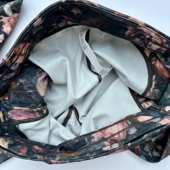 HTF Lululemon Fast and Free High-Rise Tight 25” Floral Dark Forest Size 6 (EUC) - Picture 10 of 16